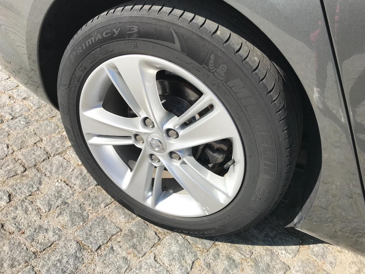 Opel Insígnia Grand Sport 1.6 TDCI · Ano 2019 — imagem 16