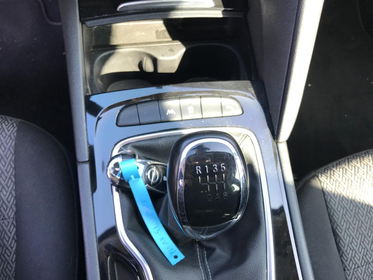 Opel Insígnia Grand Sport 1.6 TDCI · Ano 2019 — imagem 18