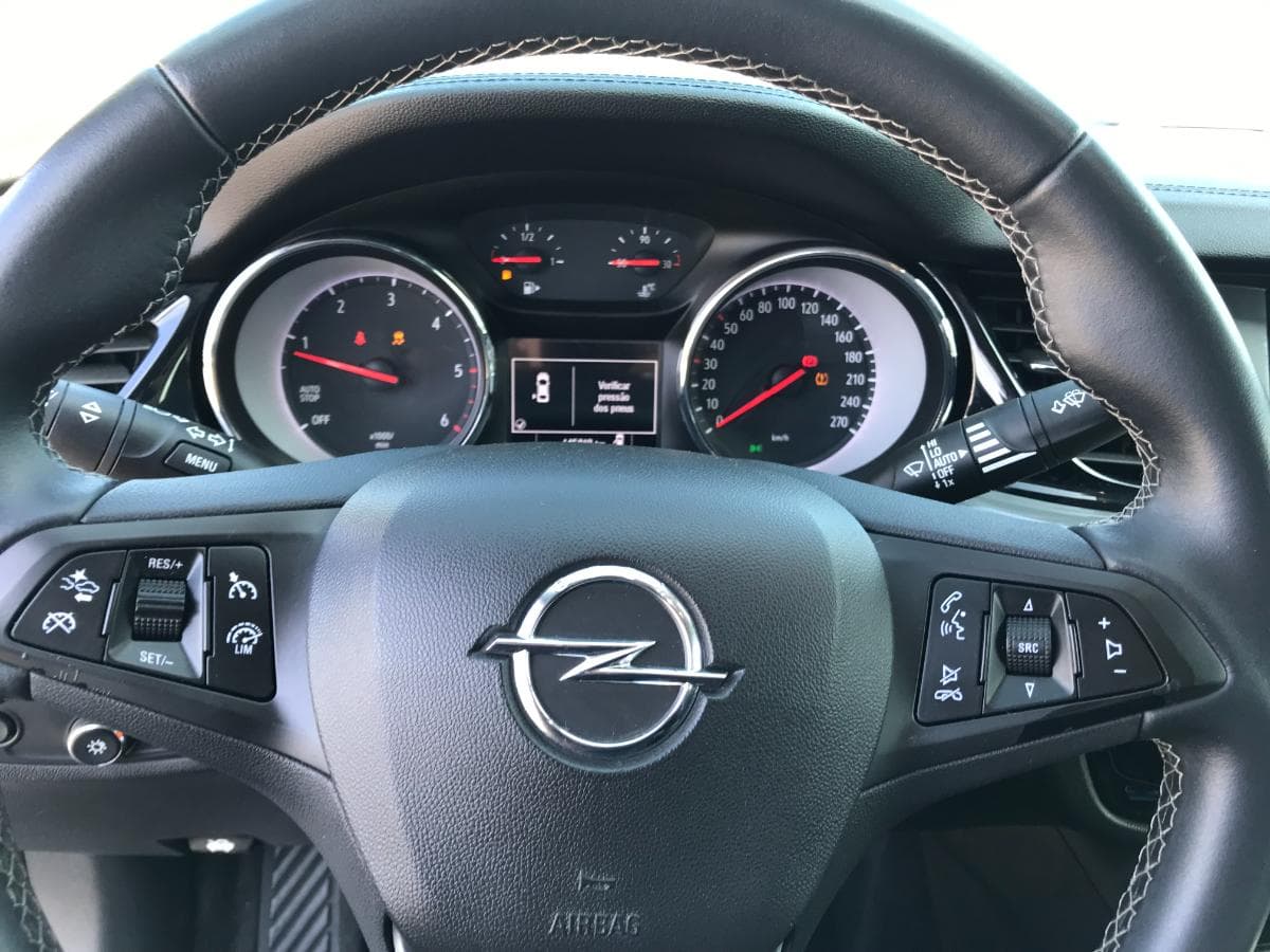 Opel Insígnia Grand Sport 1.6 TDCI · Ano 2019 — imagem 28
