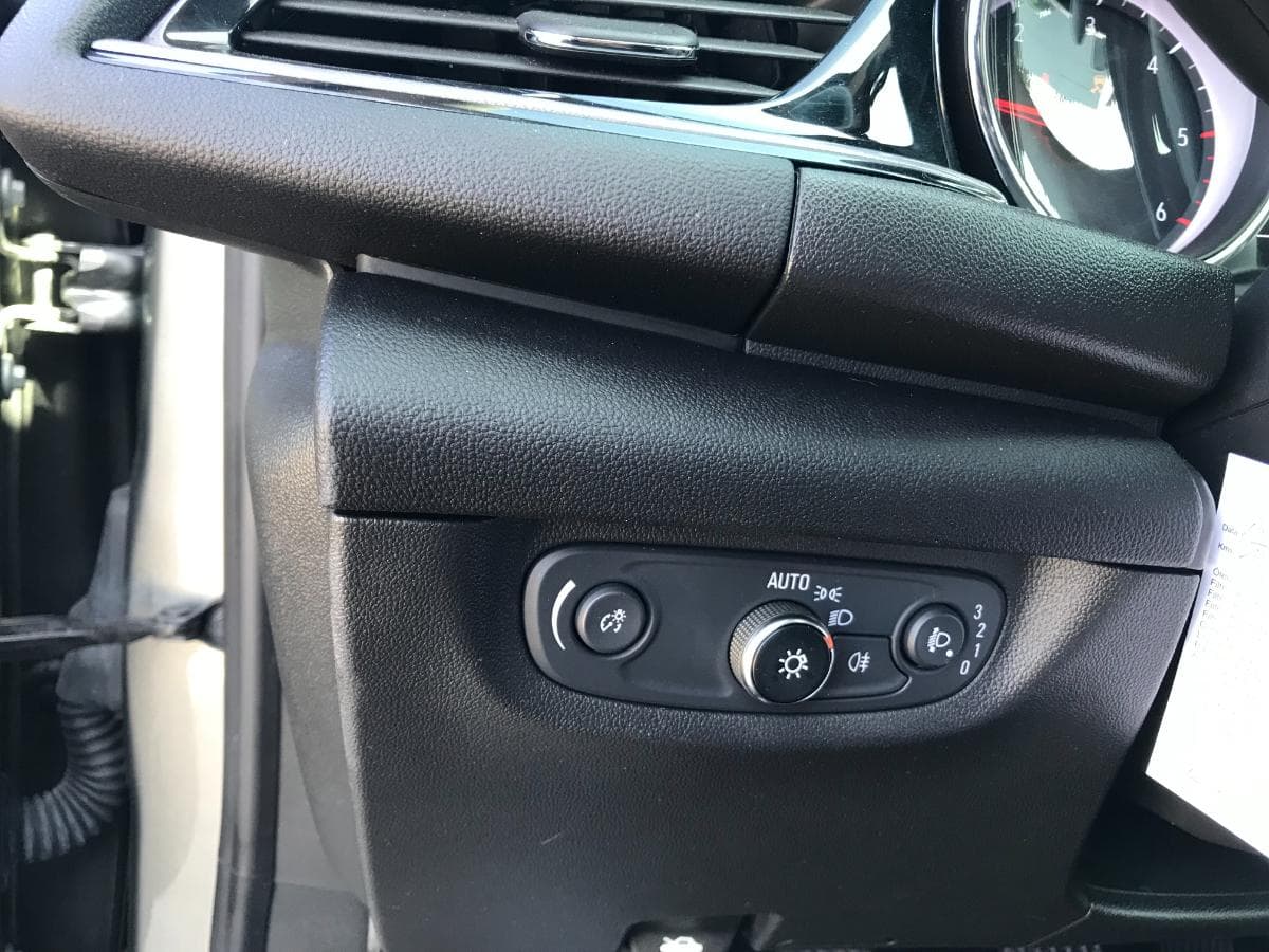 Opel Insígnia Grand Sport 1.6 TDCI · Ano 2019 — imagem 25