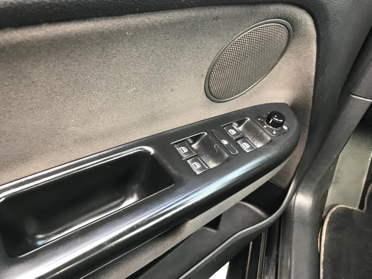 Volkswagen Golf Plus 2.0 TDI · Ano 2009 — imagem 30