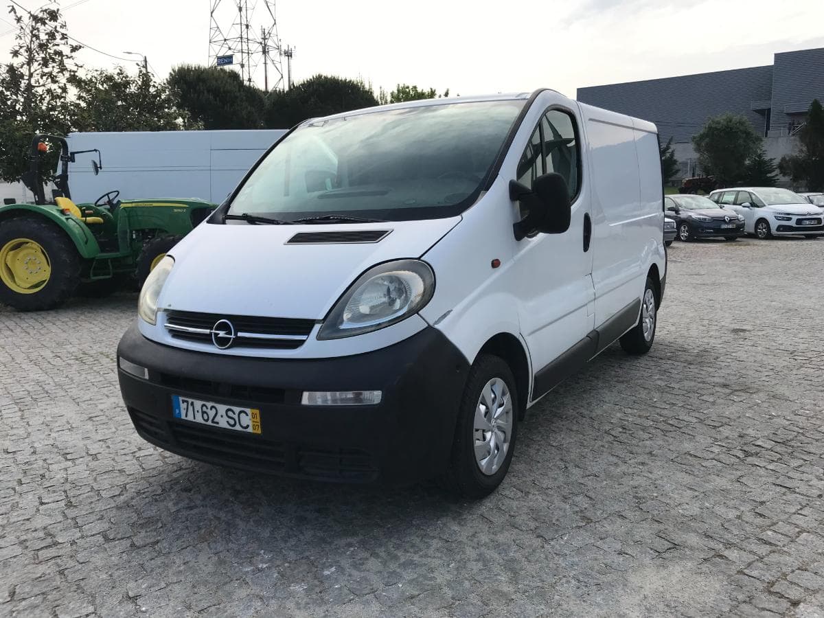 Opel Vívaro 1.9DI · Ano 2001 — imagem 5