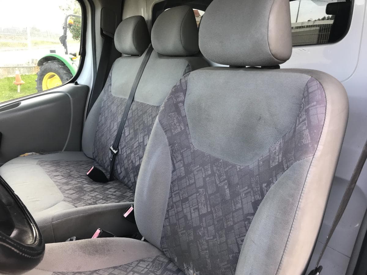 Opel Vívaro 1.9DI · Ano 2001 — imagem 26