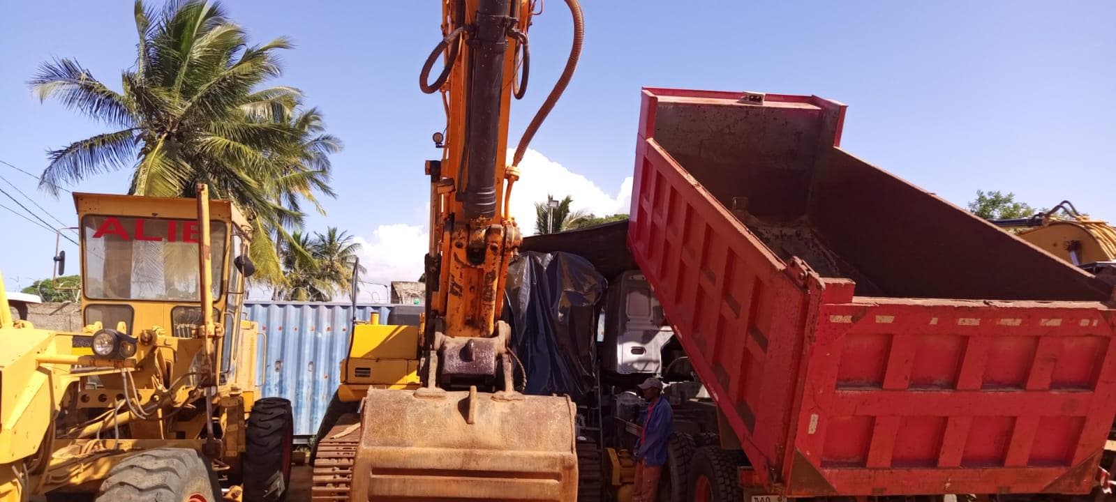 Escavadeira Komatsu PC340 — imagem 6
