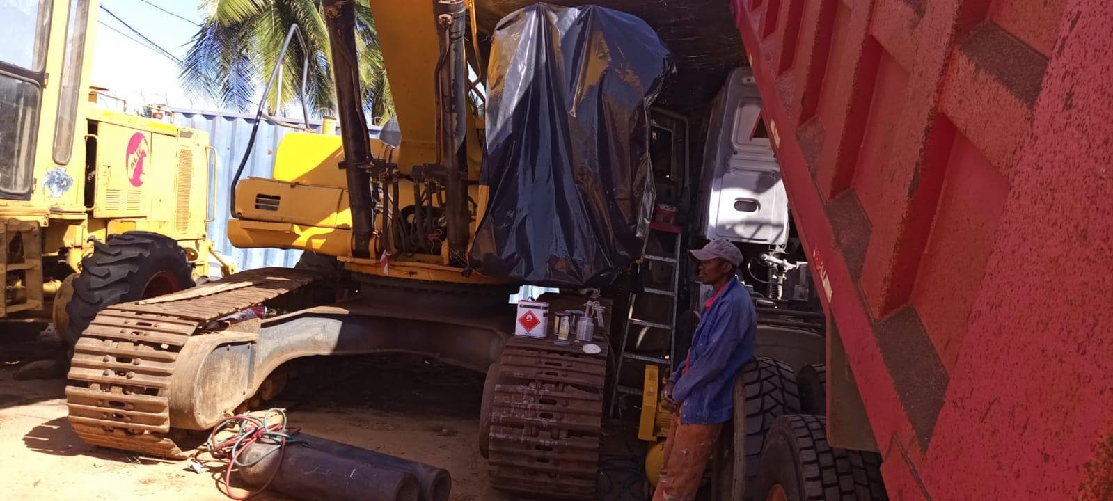 Escavadeira Komatsu PC340 — imagem 9