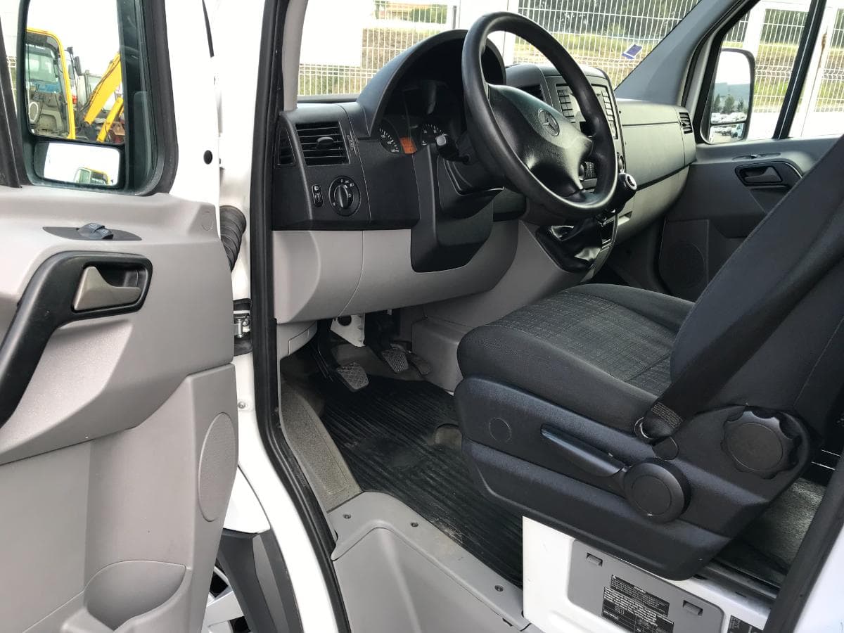 Mercedes-Benz Sprinter 313CDI · Ano 2015 — imagem 19