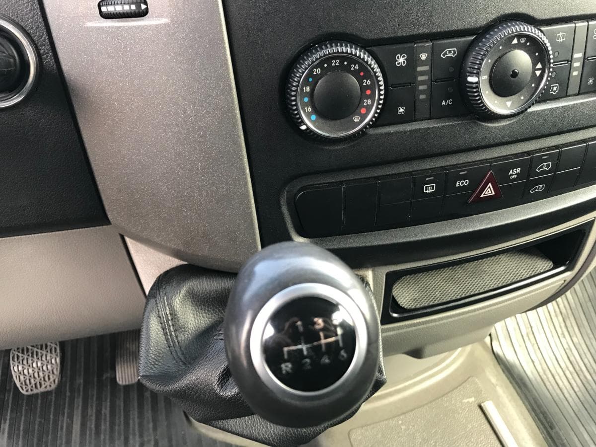 Mercedes-Benz Sprinter 313CDI · Ano 2015 — imagem 28