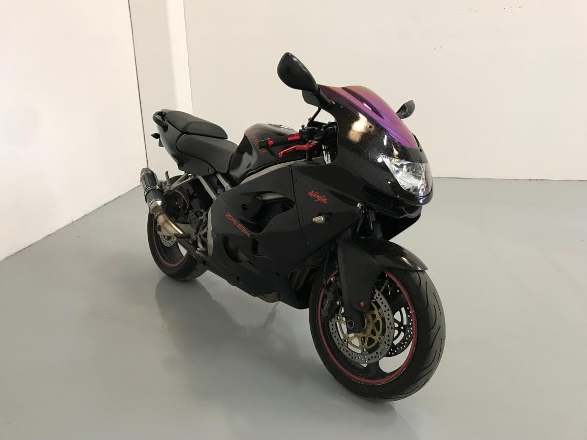 Kawasaki Ninja ZX-6R · Ano 1998 — imagen 2