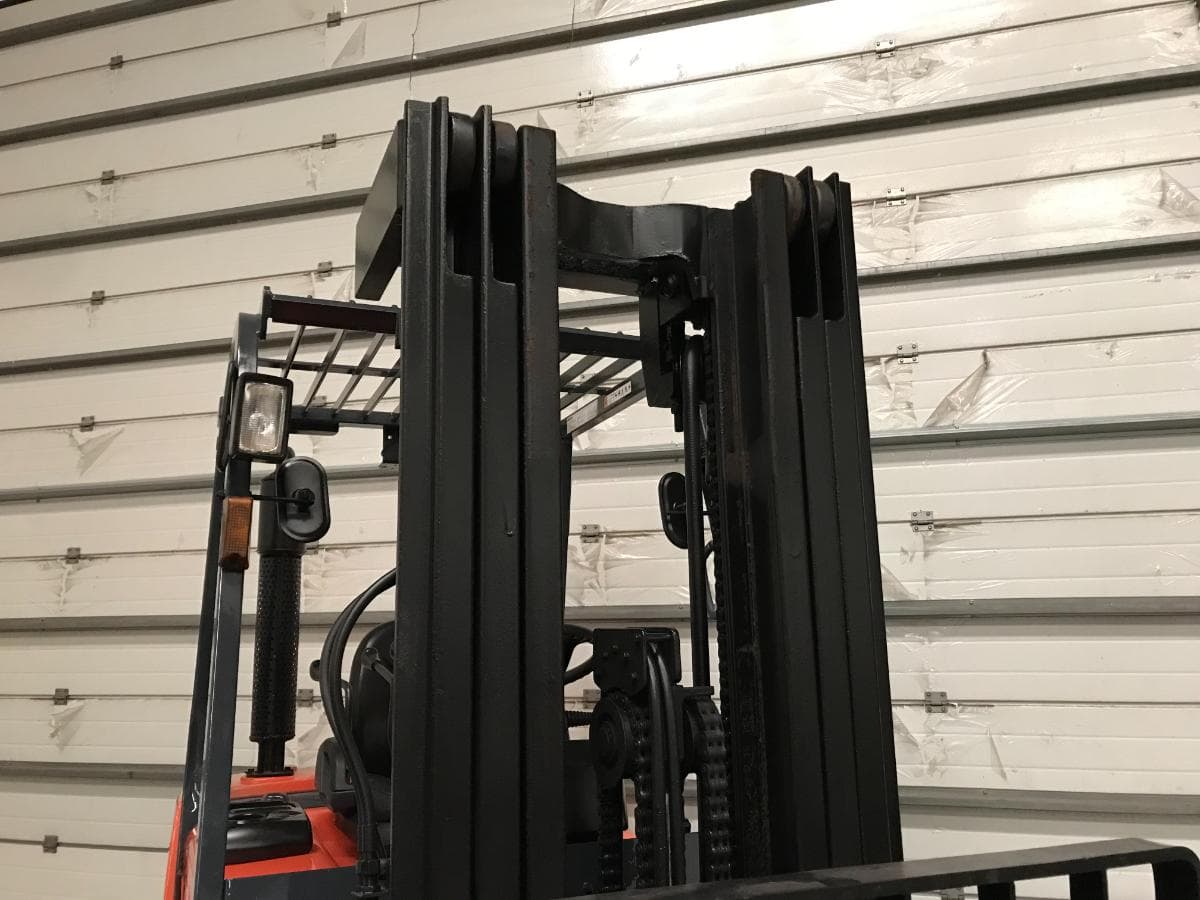 Empilhador Doosan D30GX — imagen 6