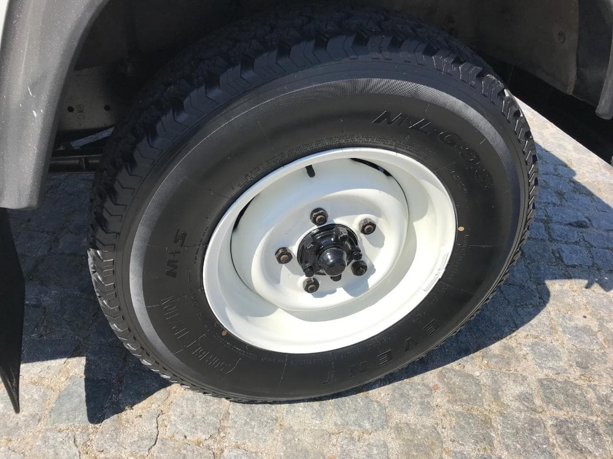 Land Rover Defender TD5 90HT · Ano 2001 — imagen 13