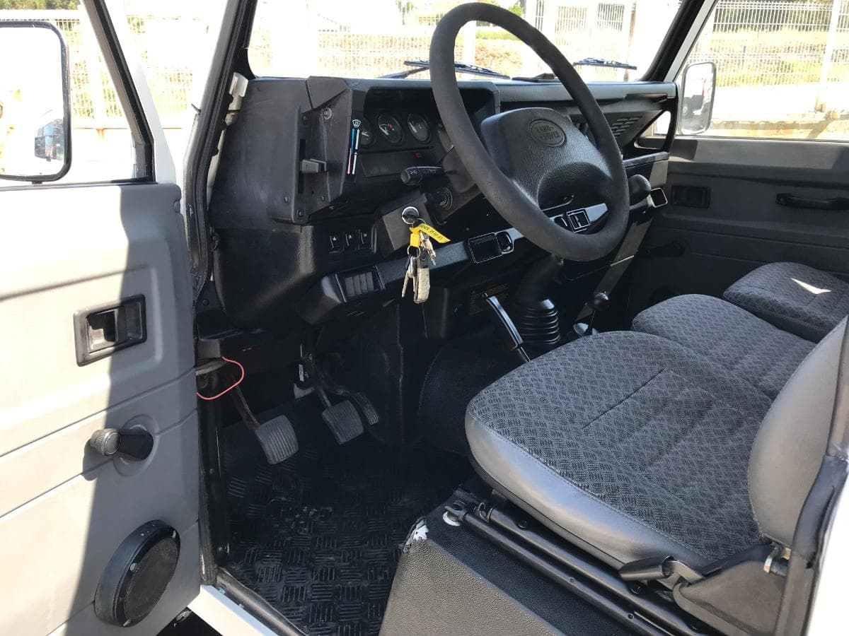 Land Rover Defender TD5 90HT · Ano 2001 — imagen 15