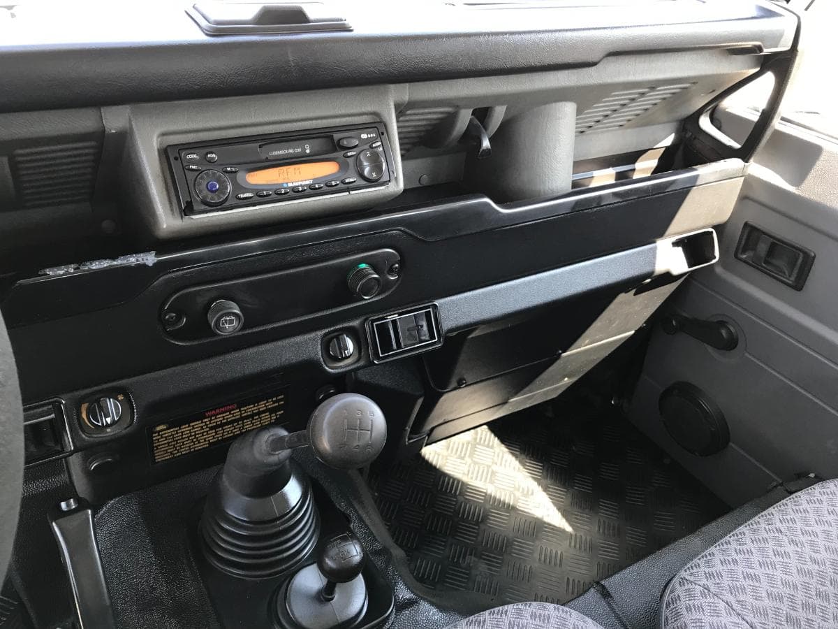 Land Rover Defender TD5 90HT · Ano 2001 — imagen 18