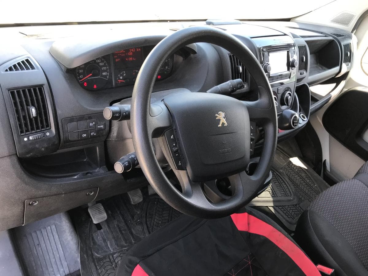 Peugeot Boxer 2.0 Blue HDI · Ano 2019 — imagem 20