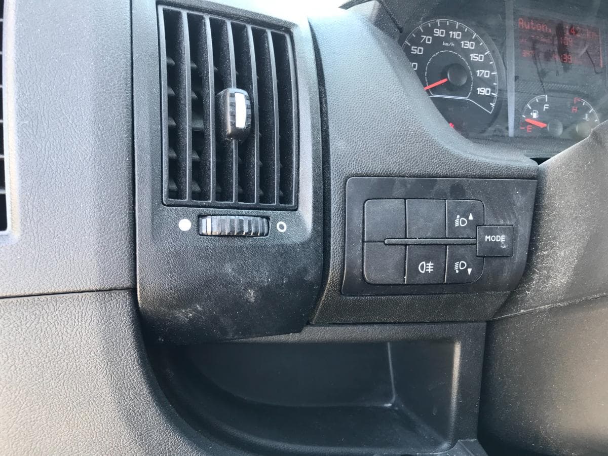 Peugeot Boxer 2.0 Blue HDI · Ano 2019 — imagem 27
