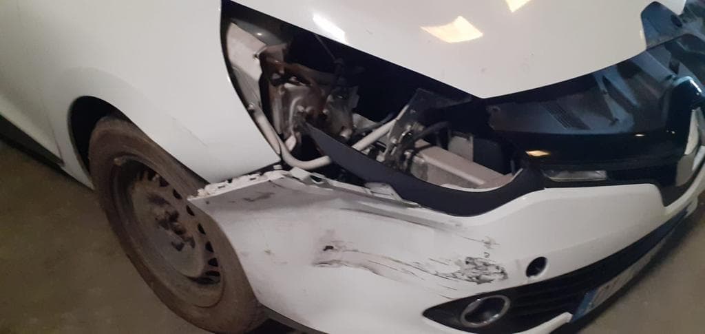 Renault Clio 1.5DCI · Ano 2014 — imagen 5