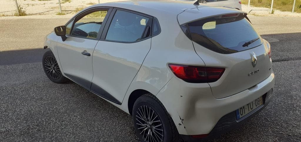 Renault Clio 1.5DCI · Ano 2014 — imagen 7
