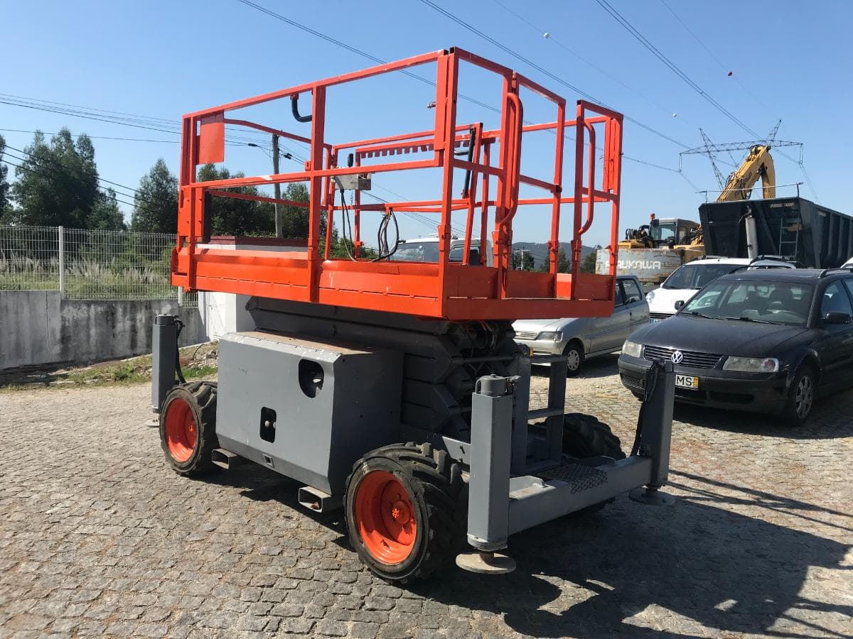 Plataforma Elevatória Skyjack SJ632 · Ano 2007 — imagem 1