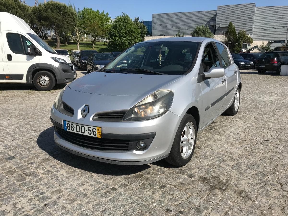 Renault Clio 1.5DCI · Ano 2007 — imagem 5