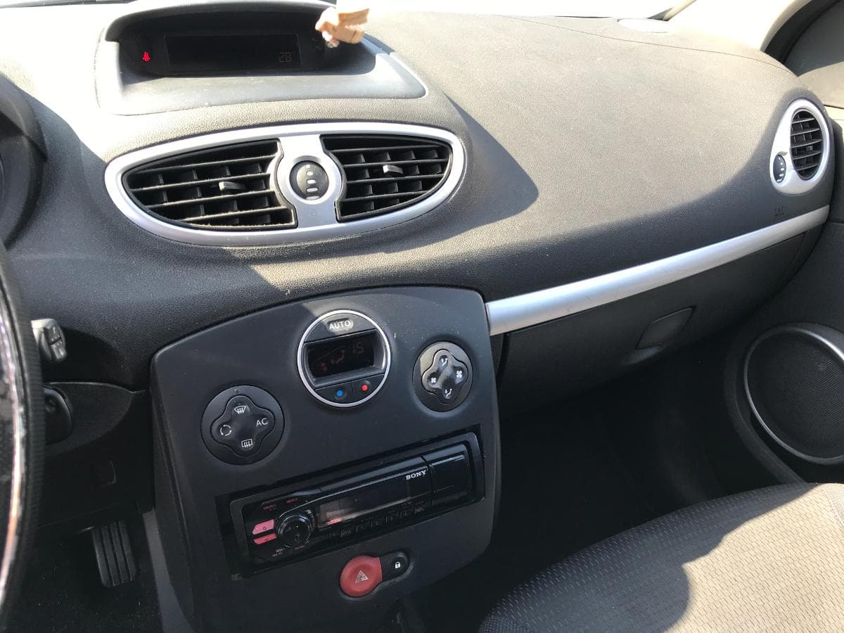 Renault Clio 1.5DCI · Ano 2007 — imagem 27