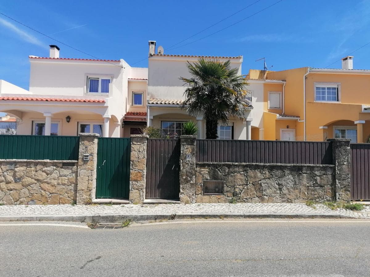 Moradia Geminada V2 · Sintra — imagem 2