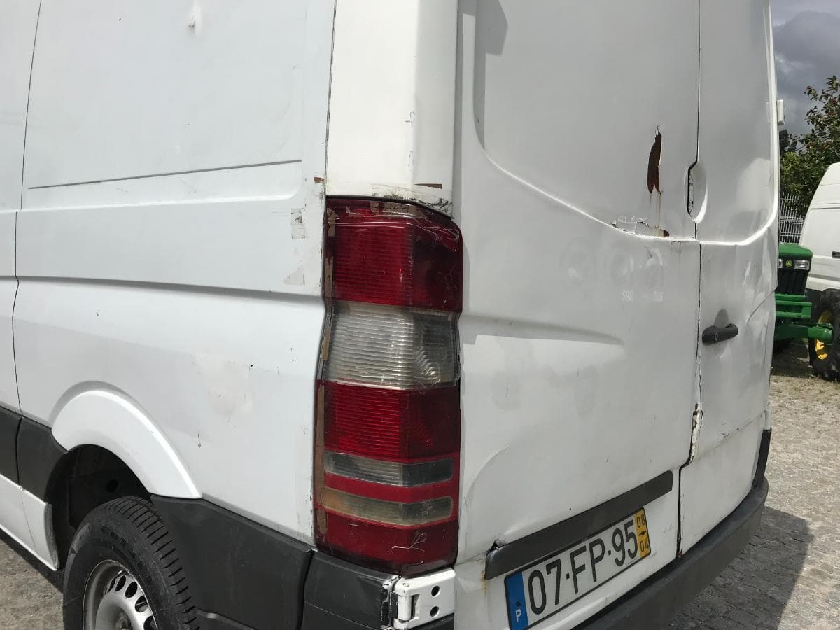 Mercedes-Benz 211 CDI · Ano 2008 — imagem 15