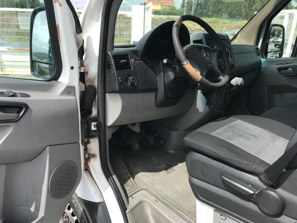 Mercedes-Benz 211 CDI · Ano 2008 — imagem 21