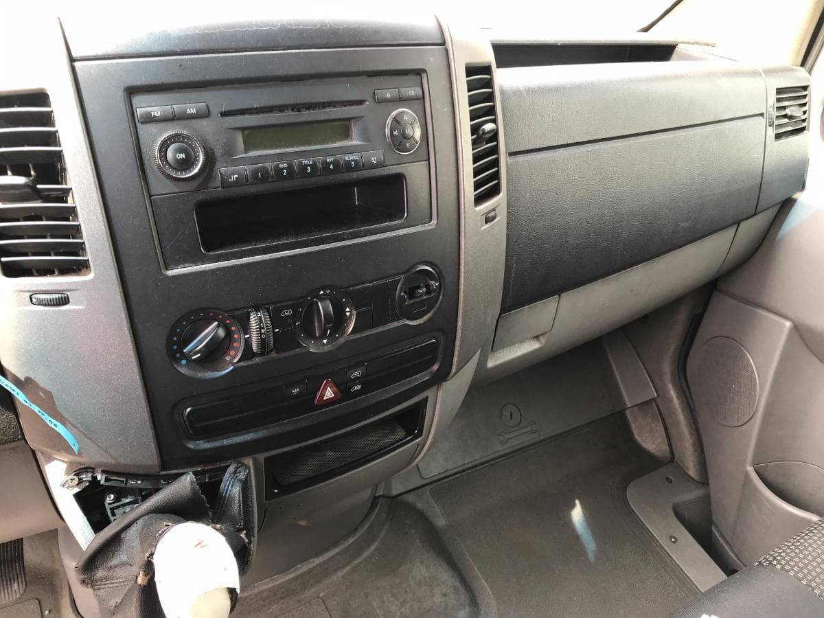 Mercedes-Benz 211 CDI · Ano 2008 — imagem 27