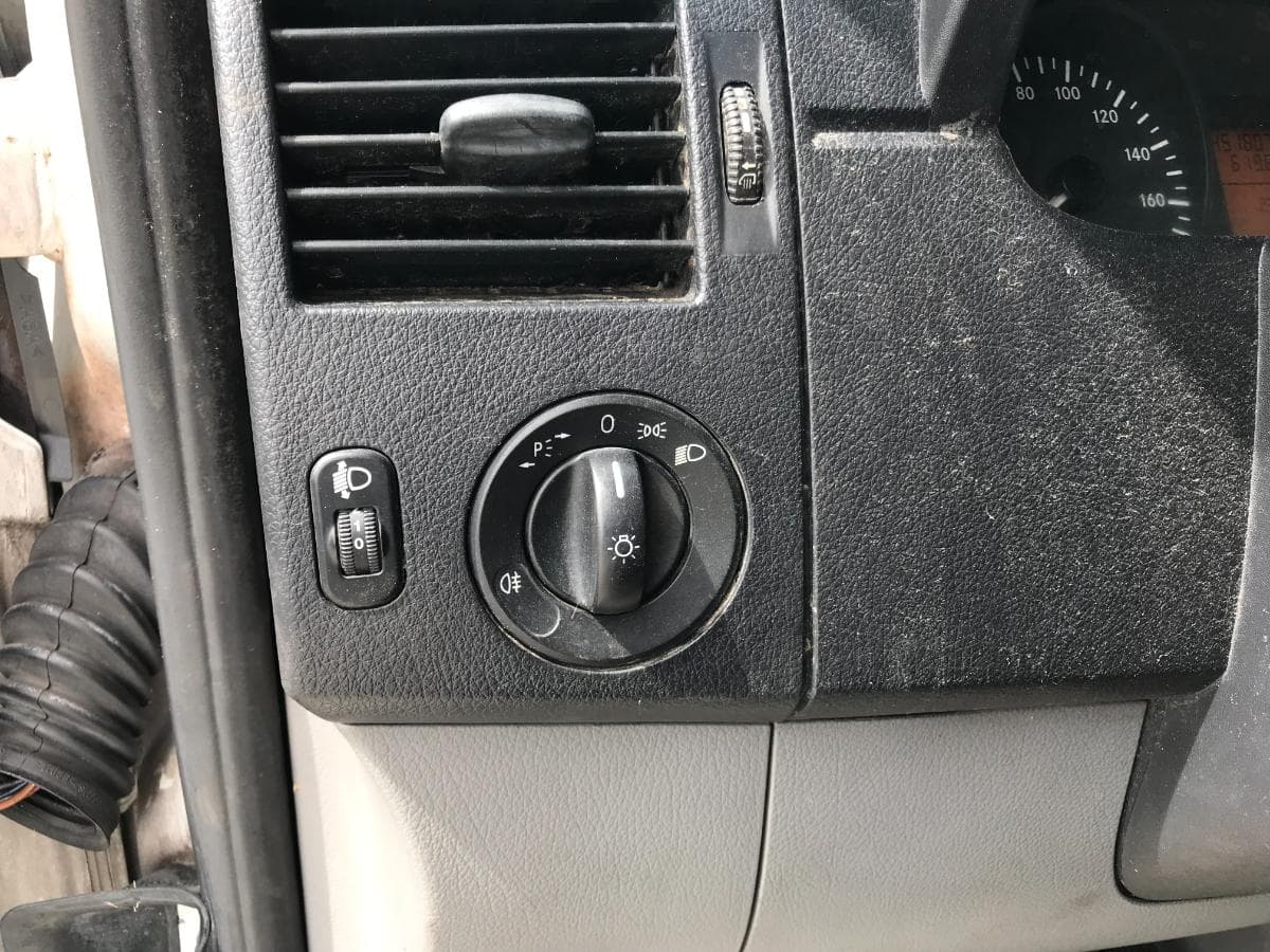 Mercedes-Benz 211 CDI · Ano 2008 — imagem 32