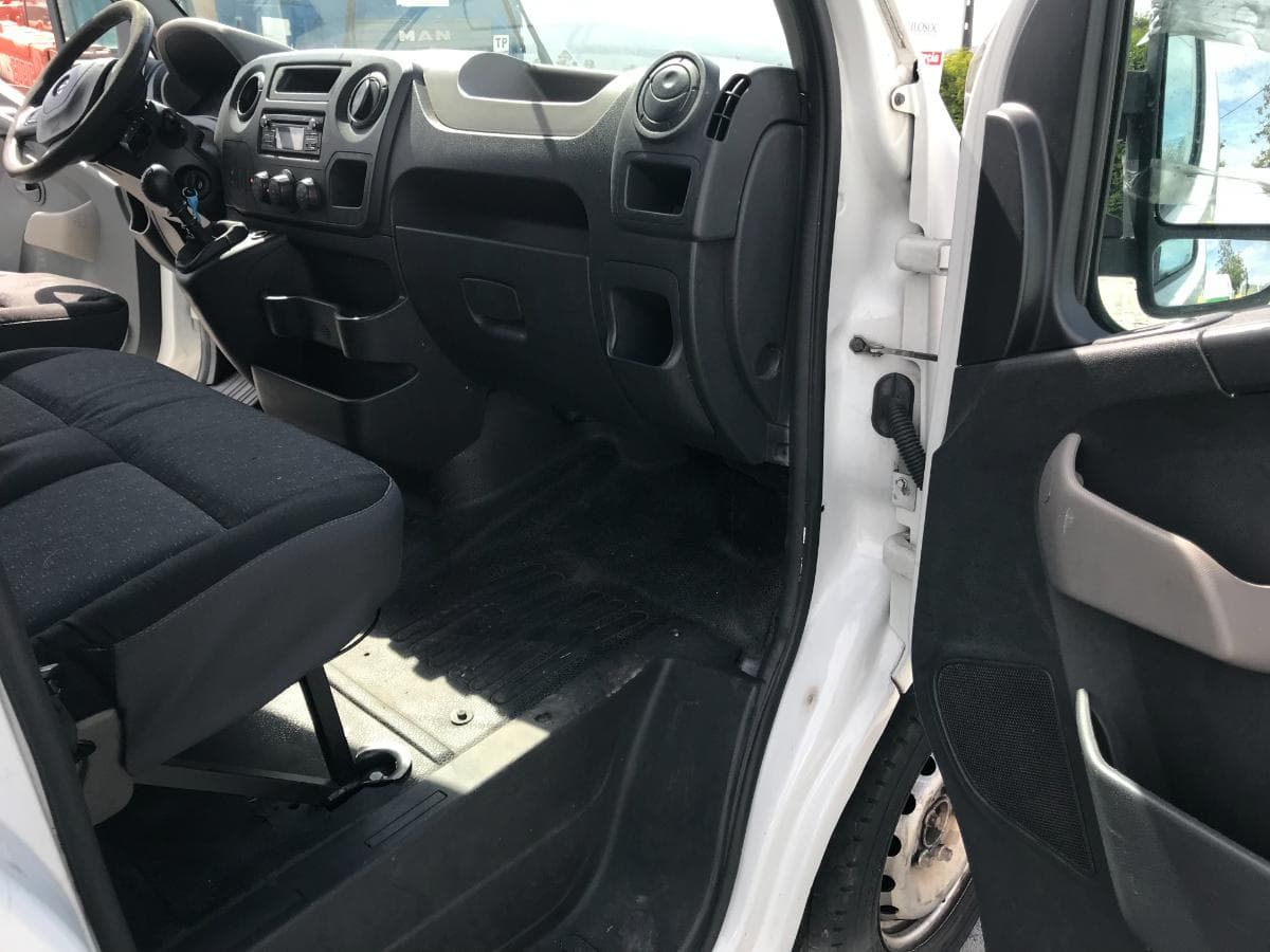 Opel Movano 2.3 CDTI · Ano 2014 — imagem 28