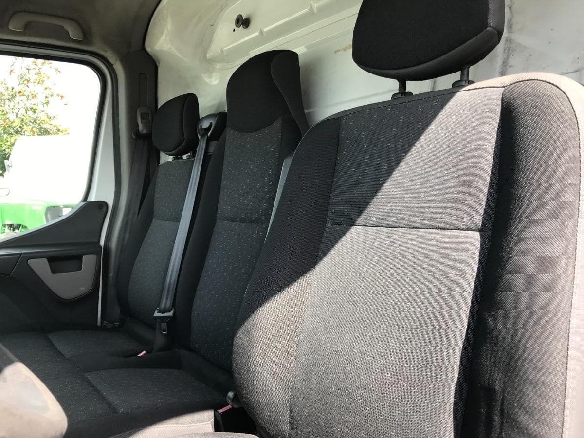 Opel Movano 2.3 CDTI · Ano 2014 — imagem 32