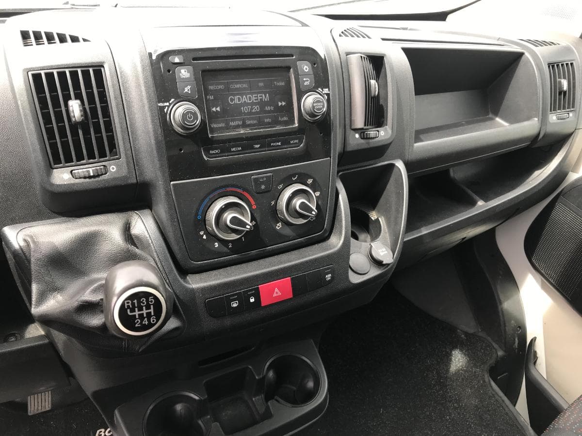 Peugeot Boxer 2.0 Blue HDI · Ano 2017 — imagen 28