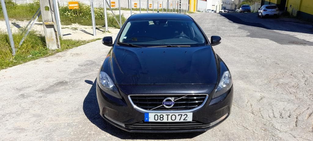 Volvo V40 D2 · Ano 2012 — imagem 2