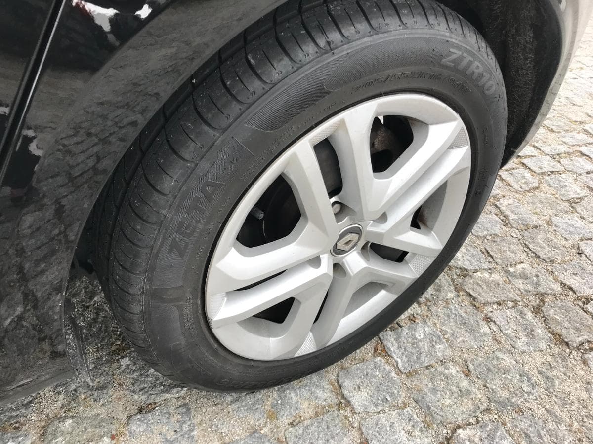 Renault Mégane 1.5 DCI · Ano 2016 — imagen 14