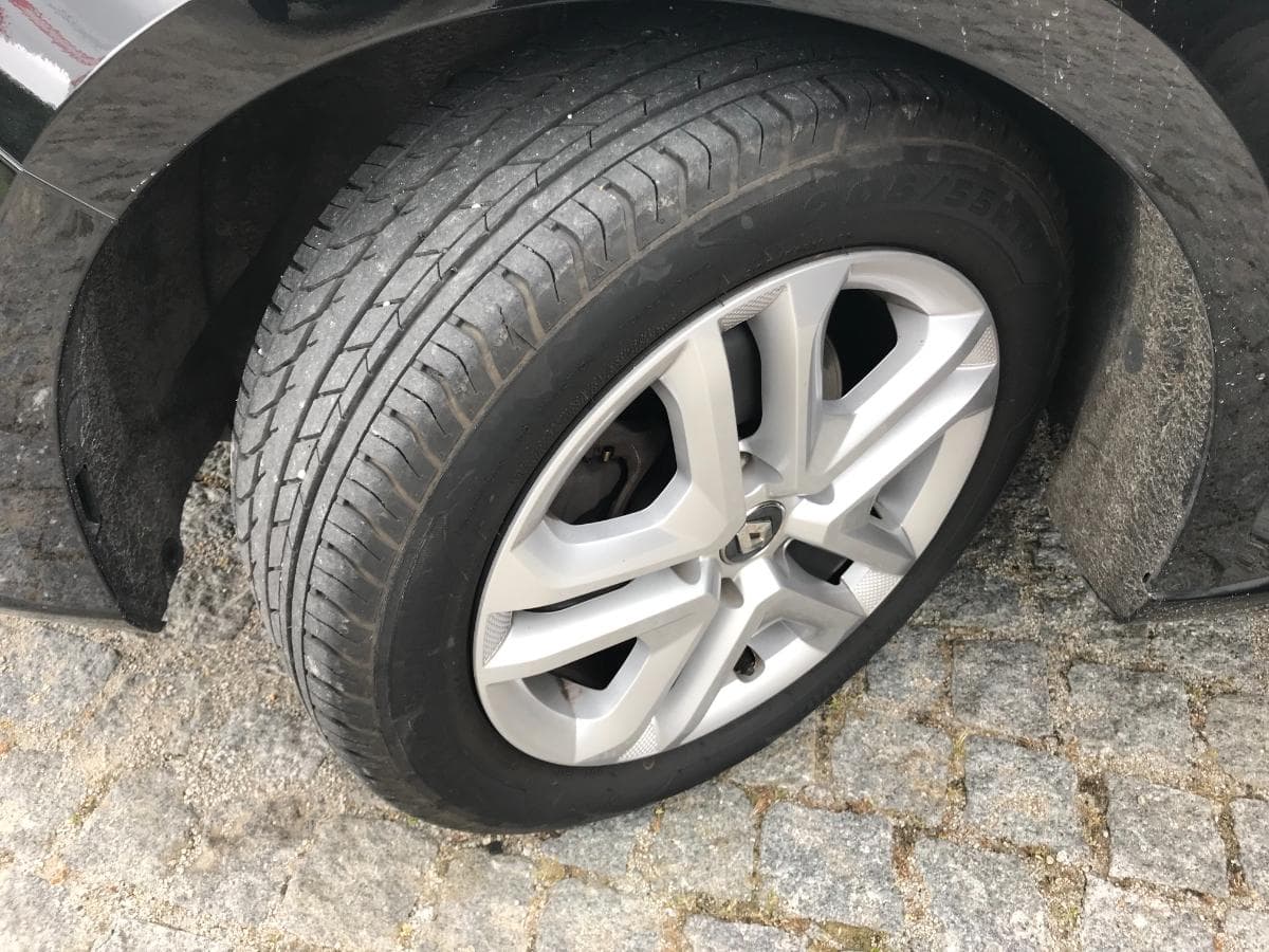 Renault Mégane 1.5 DCI · Ano 2016 — imagen 15
