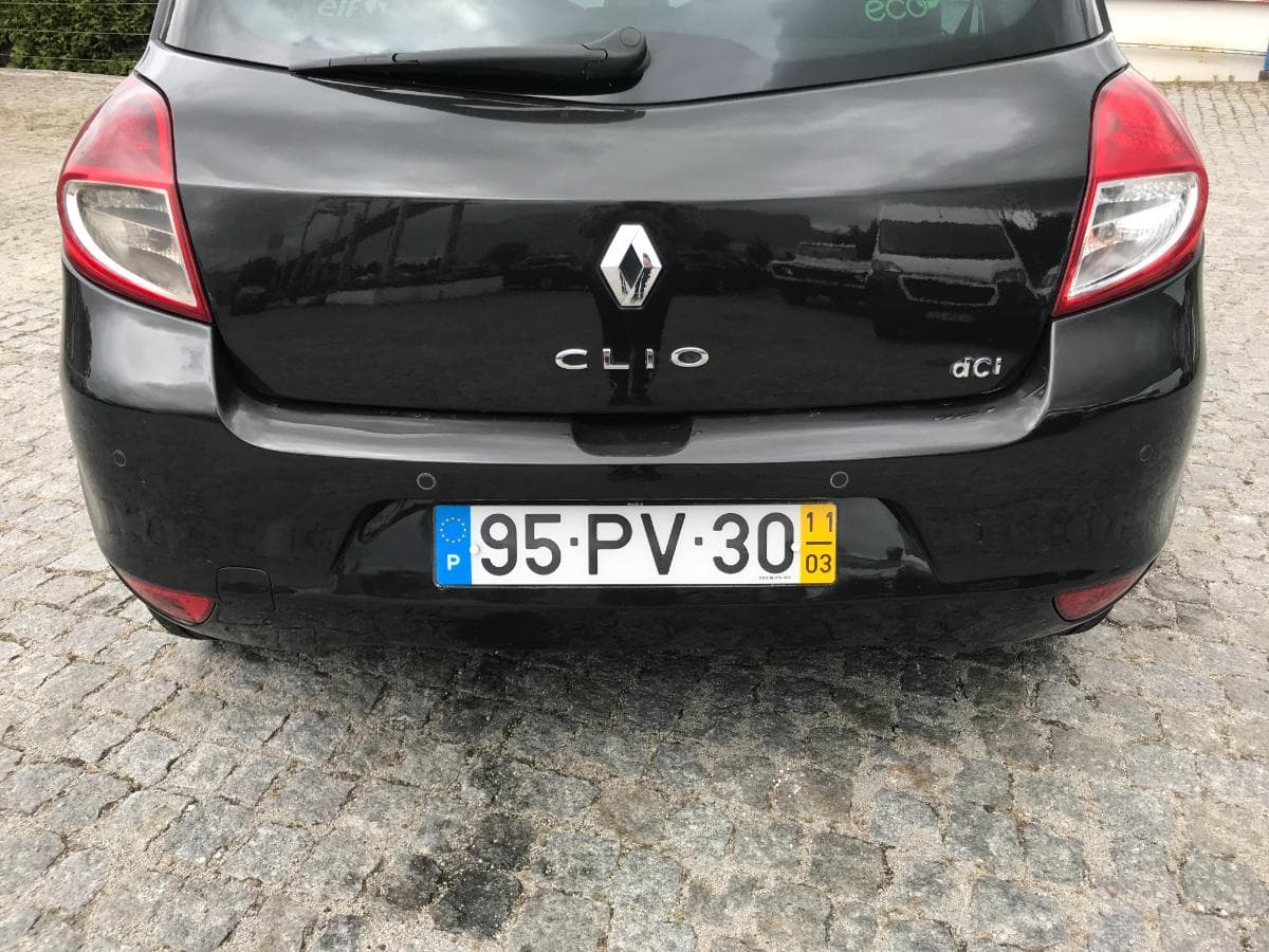 Renault Clio 1.5 DCI · Ano 2011 — imagem 8