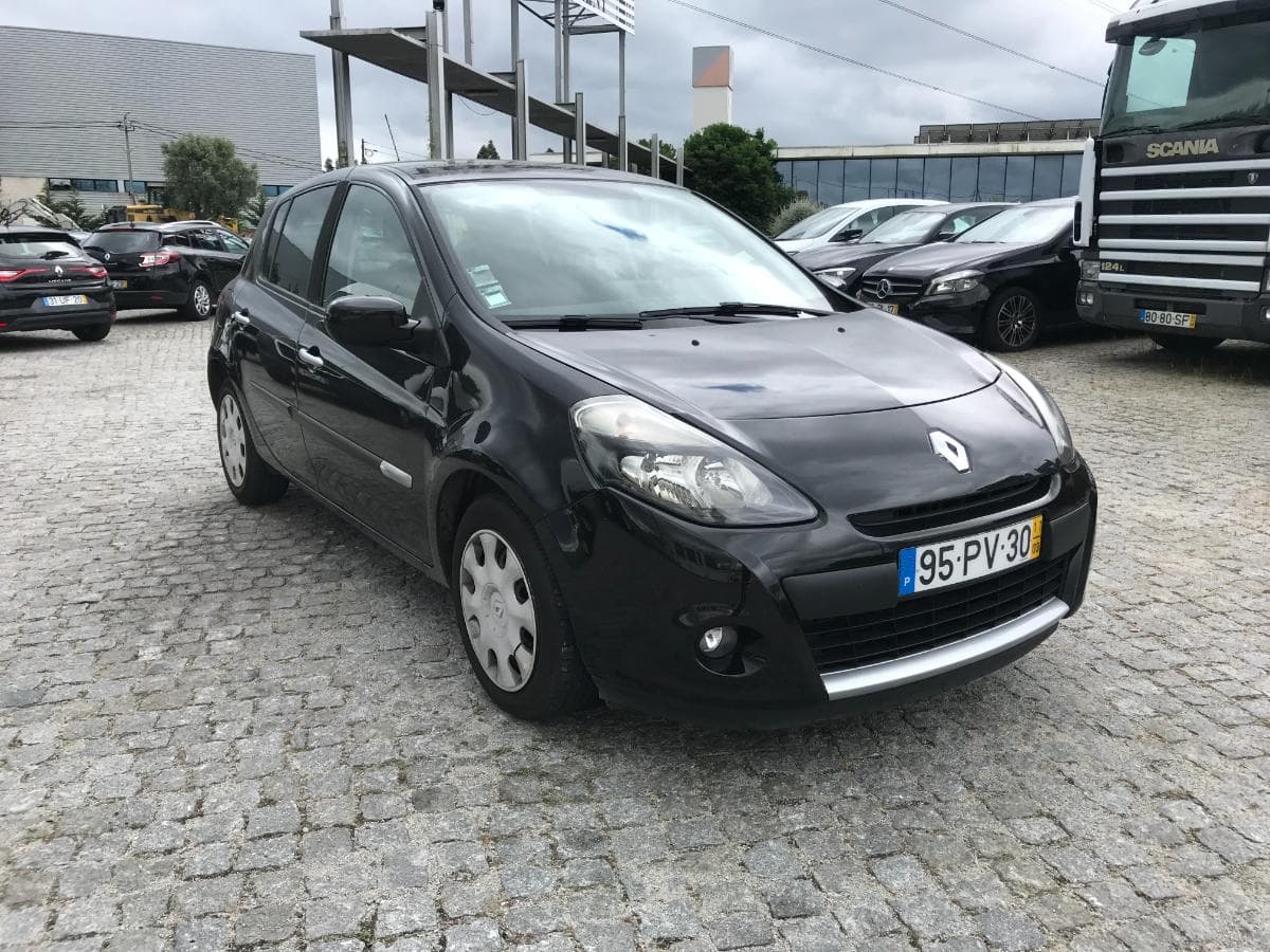 Renault Clio 1.5 DCI · Ano 2011 — imagem 1