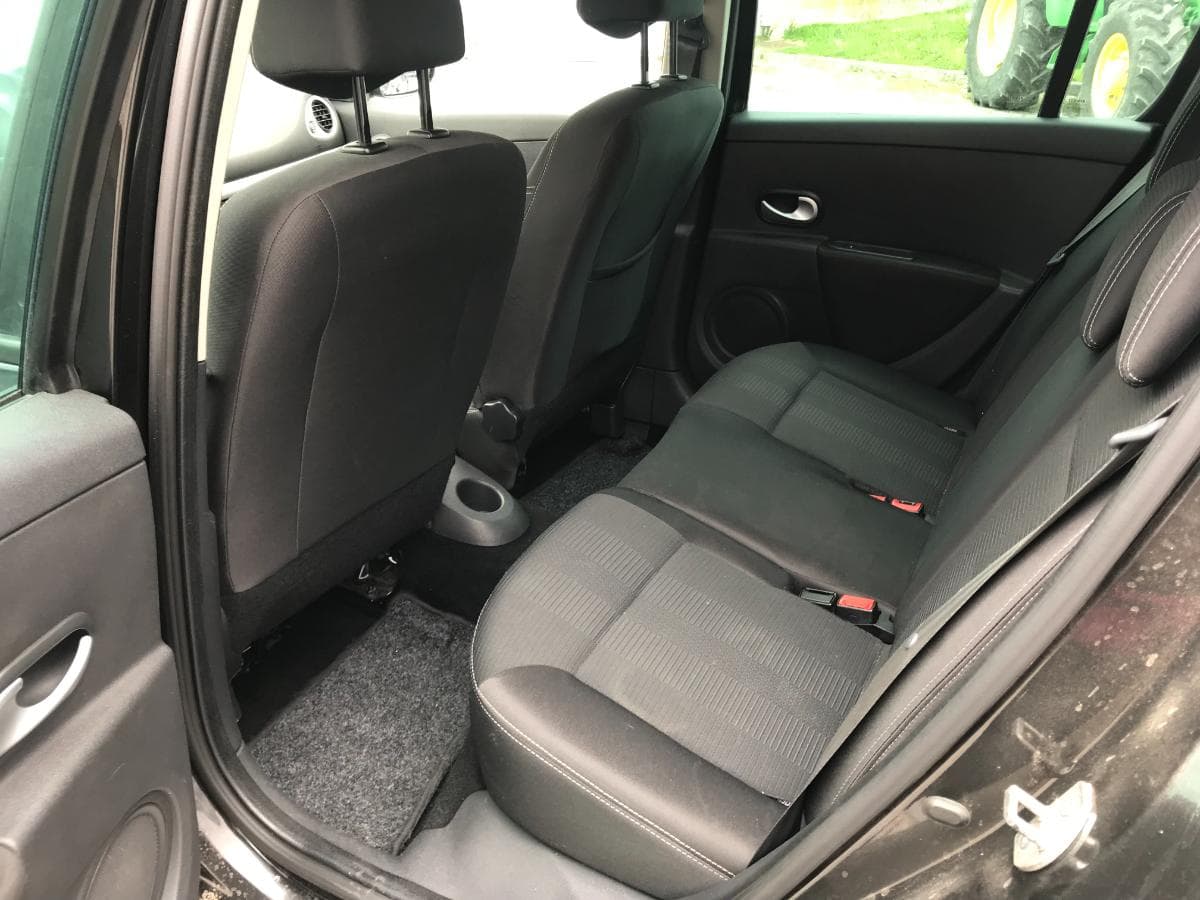 Renault Clio 1.5 DCI · Ano 2011 — imagem 18