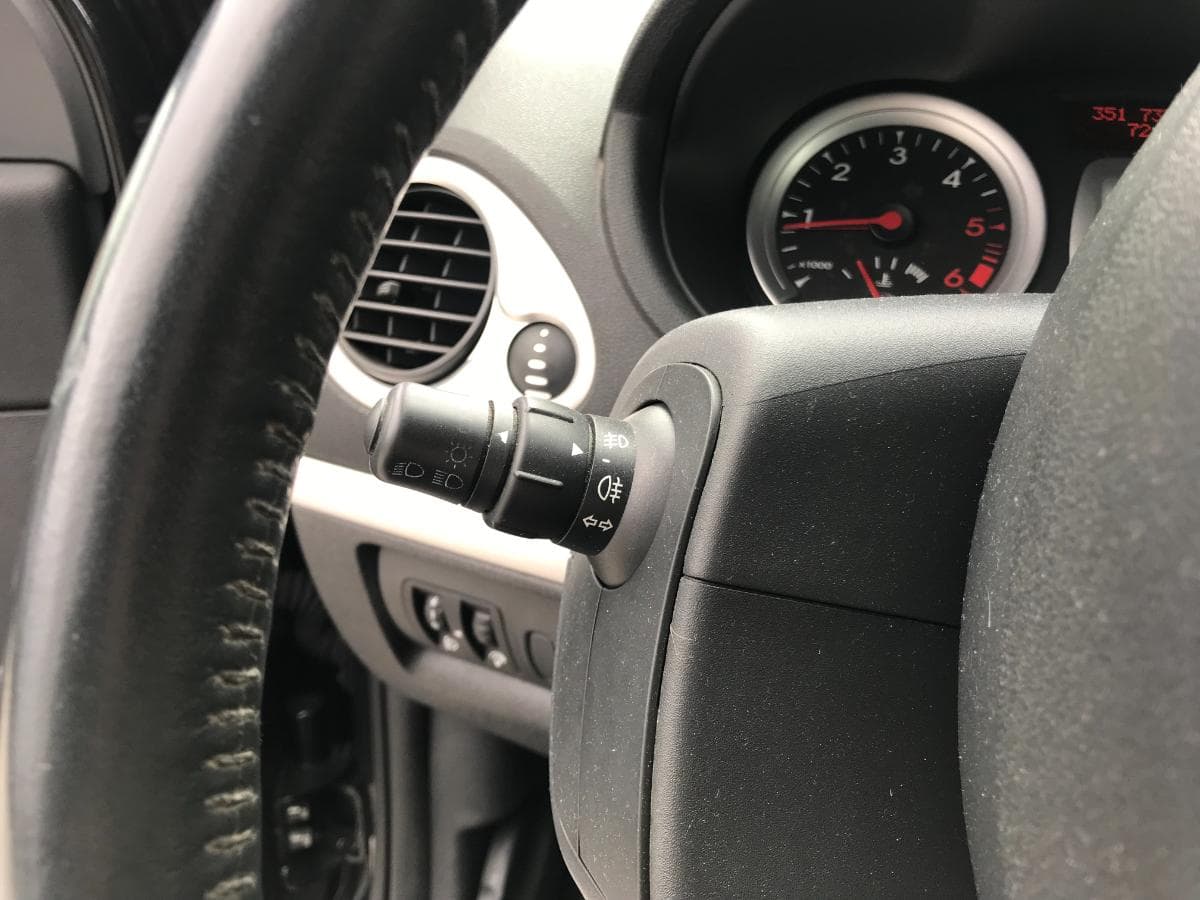 Renault Clio 1.5 DCI · Ano 2011 — imagem 25