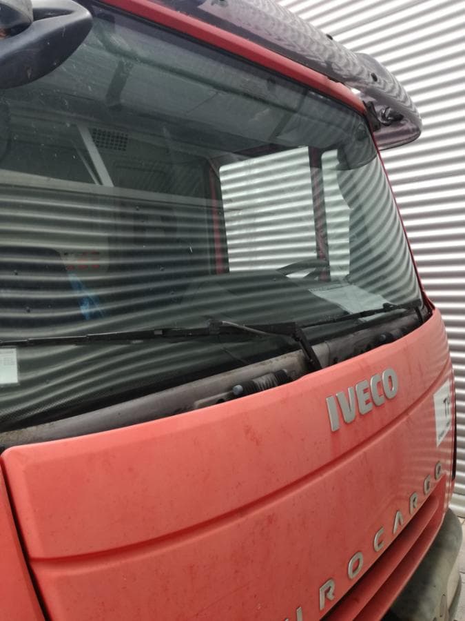 Iveco ML 75SE16 com Plataforma Elevatória · Ano 2008 — imagen 4