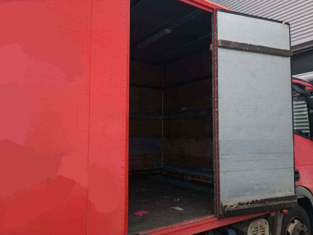 Iveco ML 75SE16 com Plataforma Elevatória · Ano 2008 — imagen 6