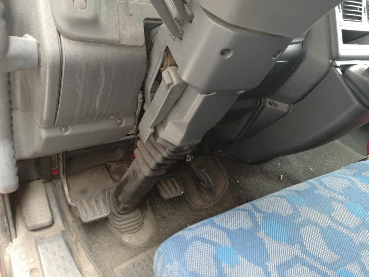 Iveco ML 75SE16 com Plataforma Elevatória · Ano 2008 — imagen 22