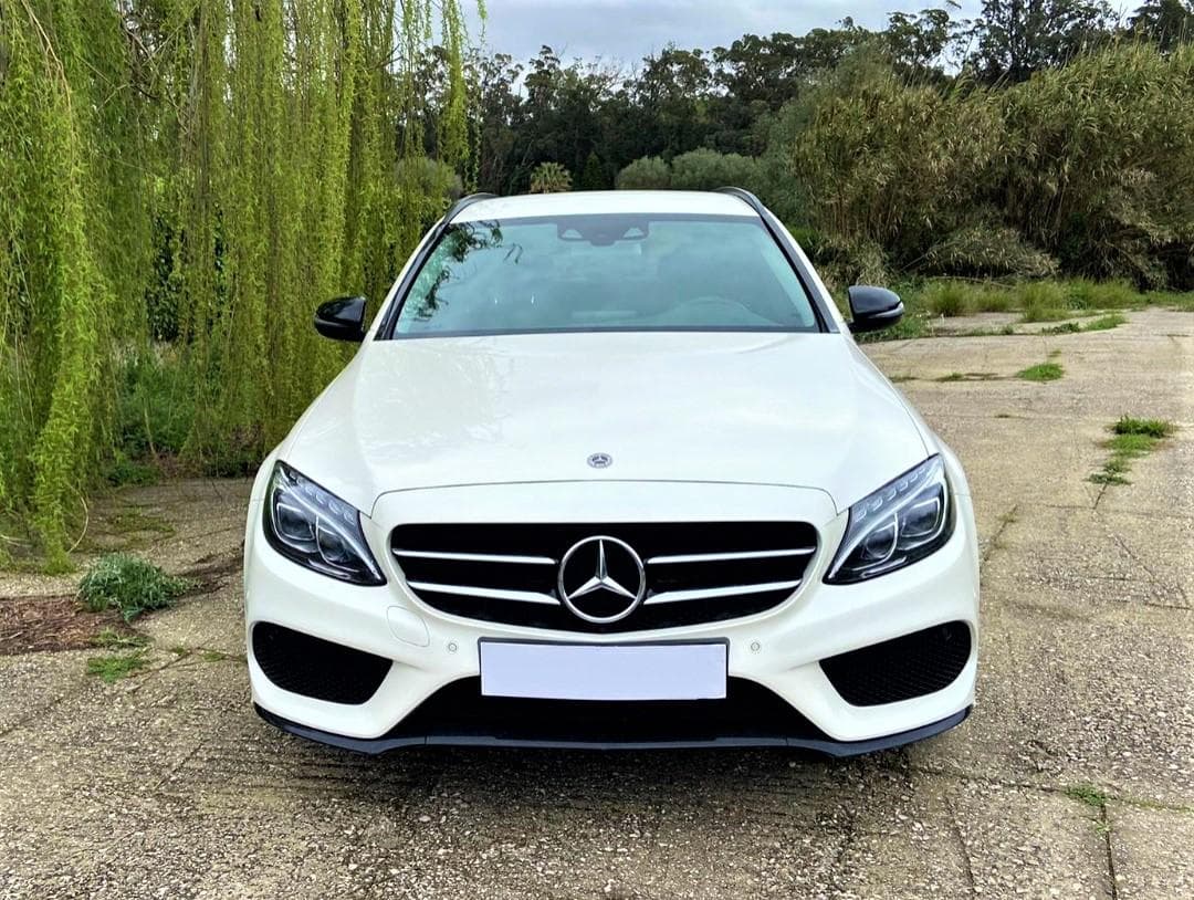 Mercedes-Benz AMG C220 · Full Extras — imagen 4