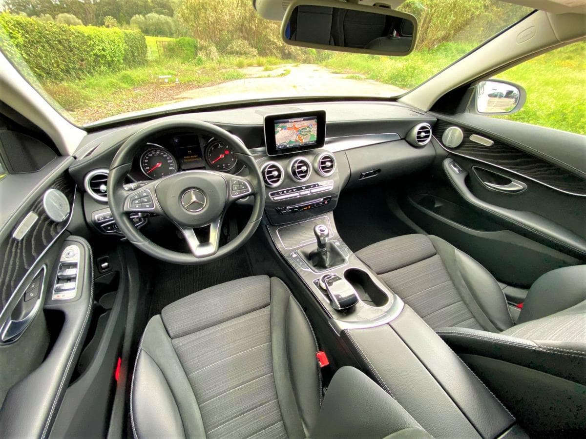 Mercedes-Benz AMG C220 · Full Extras — imagen 7
