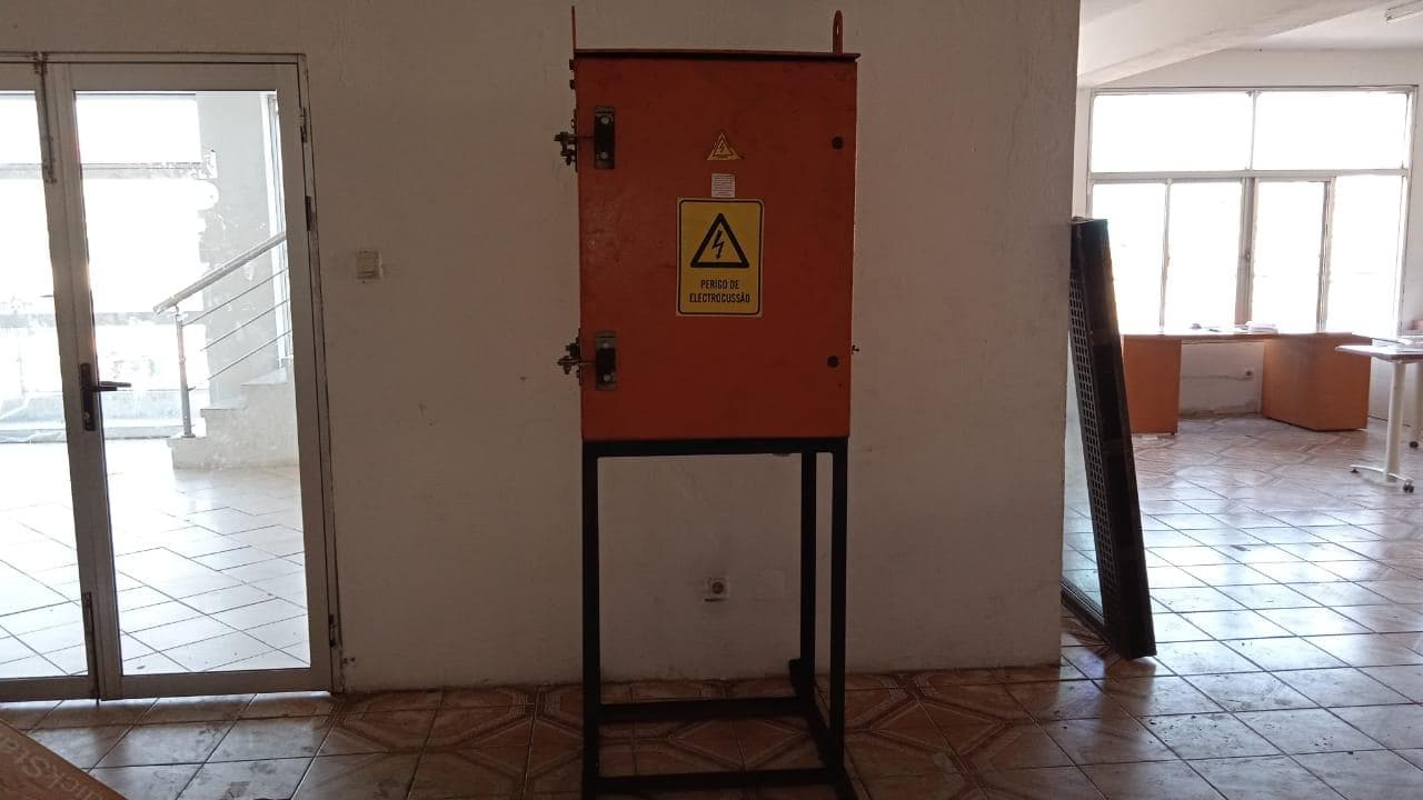 Quadro eléctrico ·