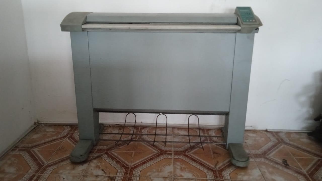 Plotter OCE ·