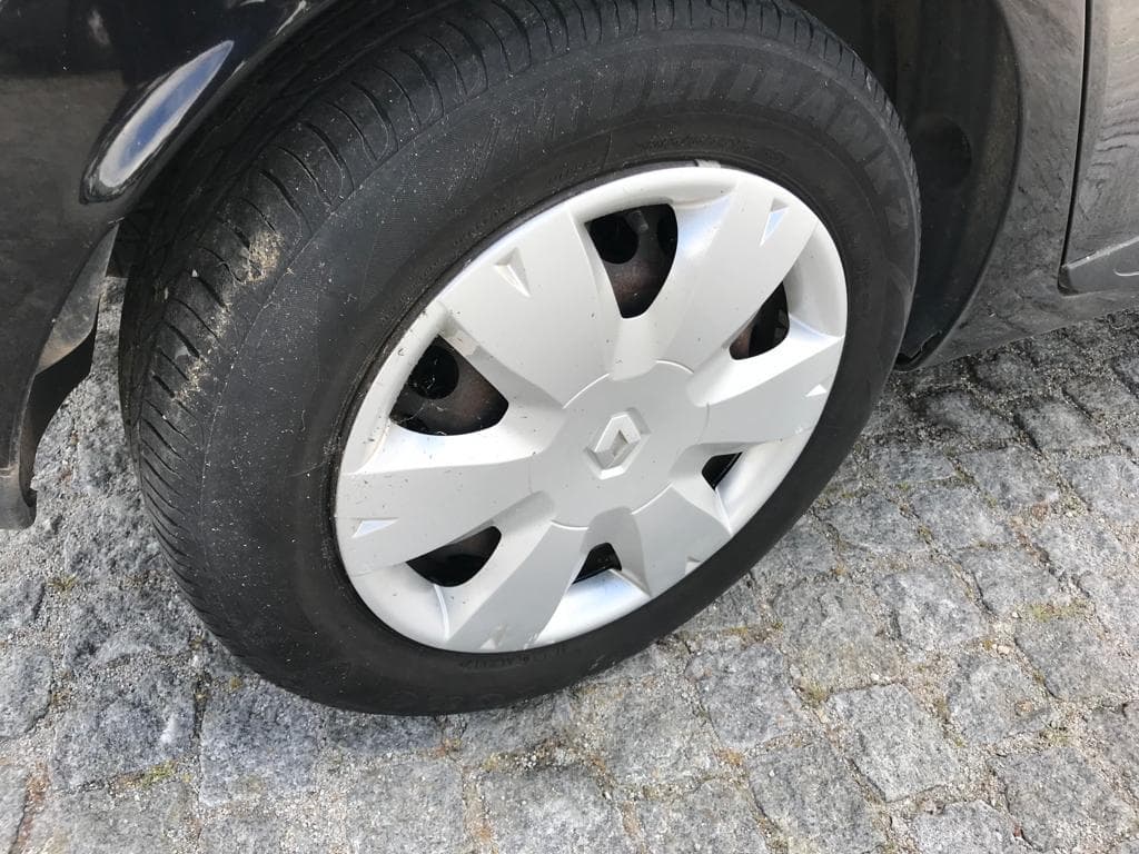 Renault Clio 1.5DCI · Ano 2013 — imagem 16