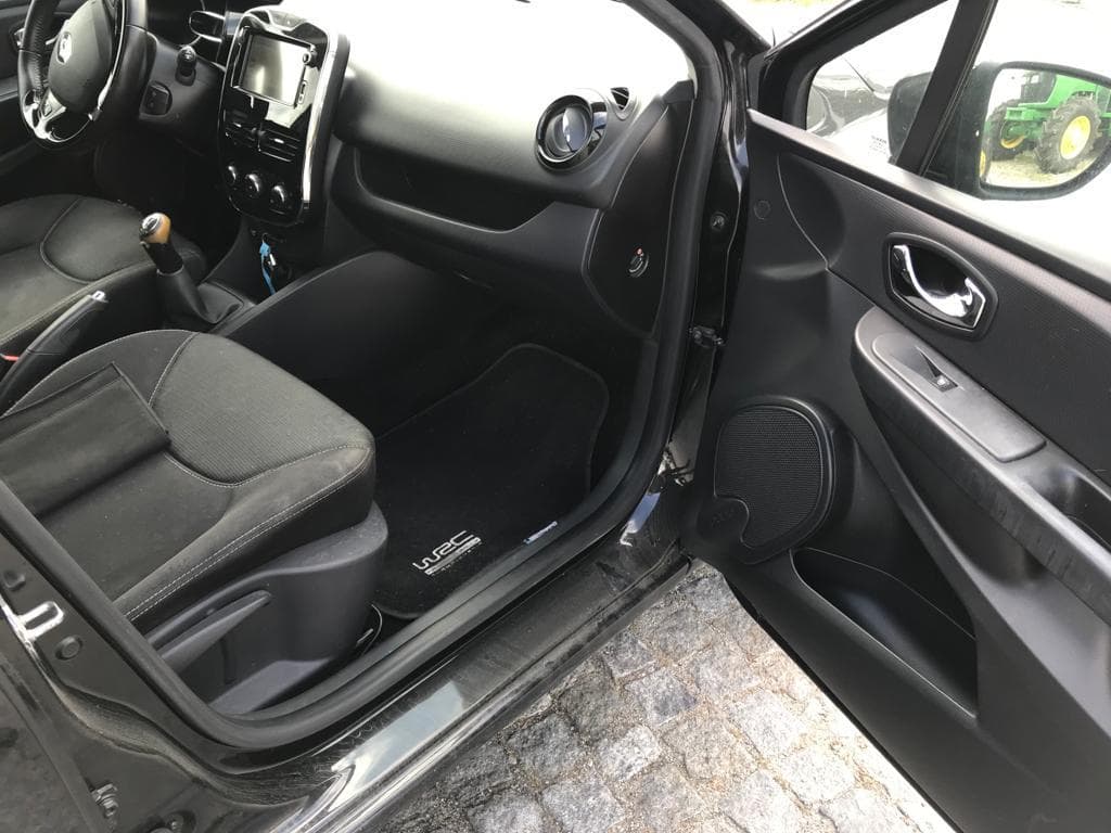 Renault Clio 1.5DCI · Ano 2013 — imagem 20