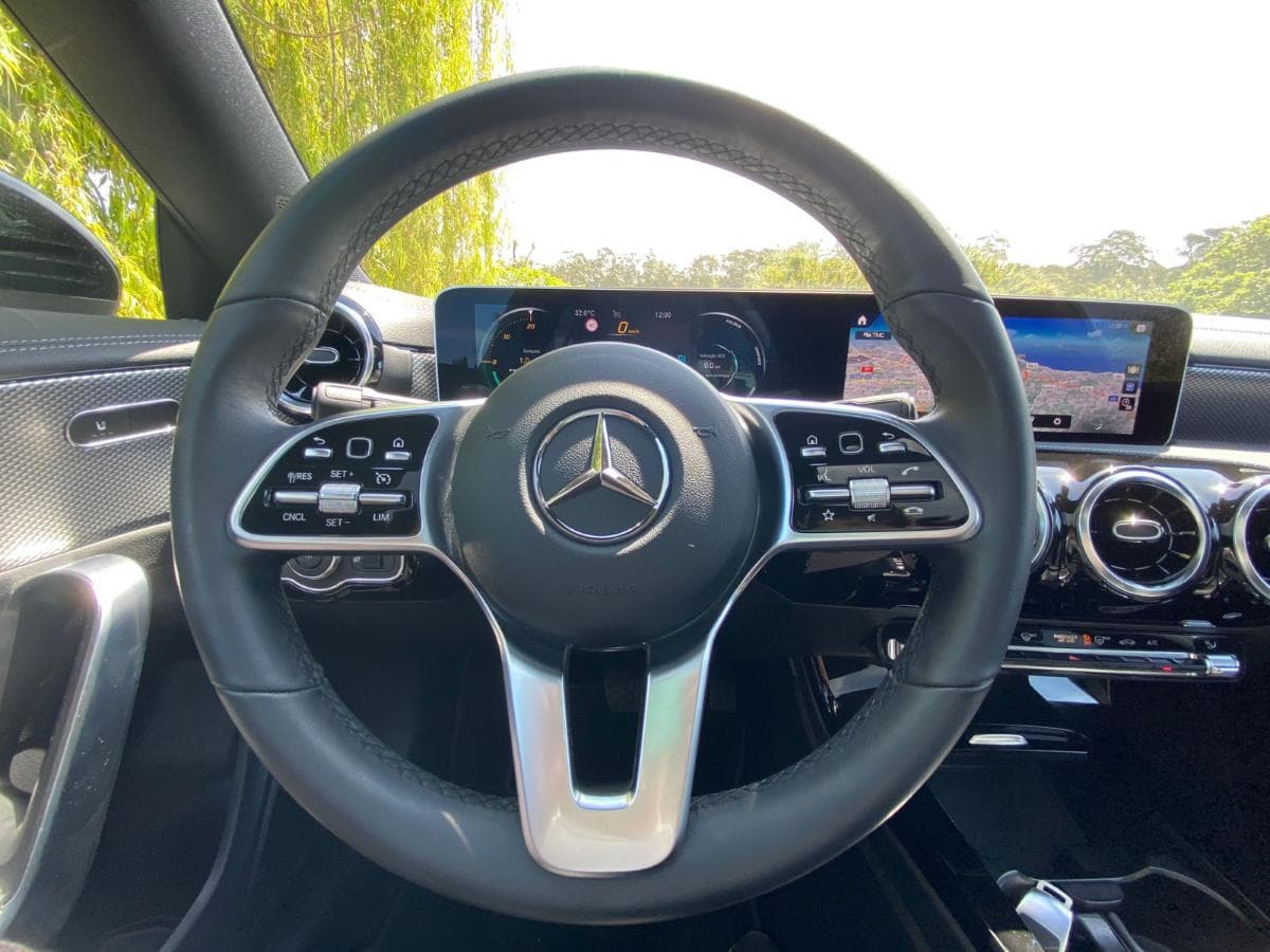 Mercedes-Benz CLA 180 D — imagem 8
