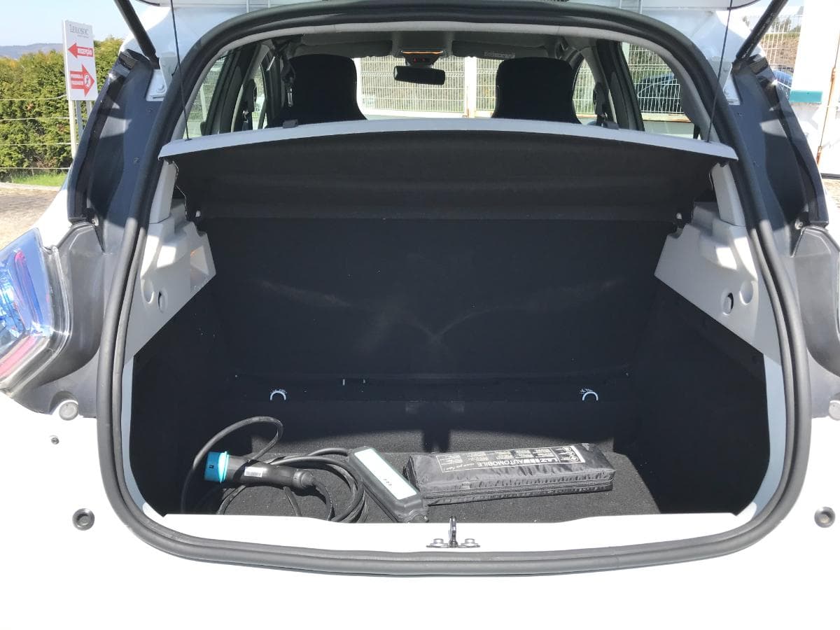 Renault Zoe · Ano 2019 — image 9