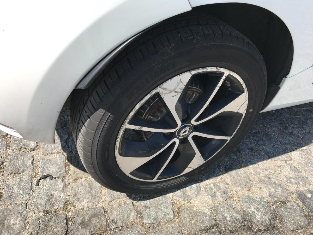 Renault Zoe · Ano 2019 — image 15